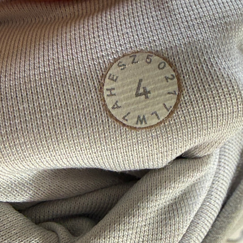 Lululemon Final Lap Shorts Lined Perforated Running Taupe Size 4 LW7AM7S - Picture 7 of 11